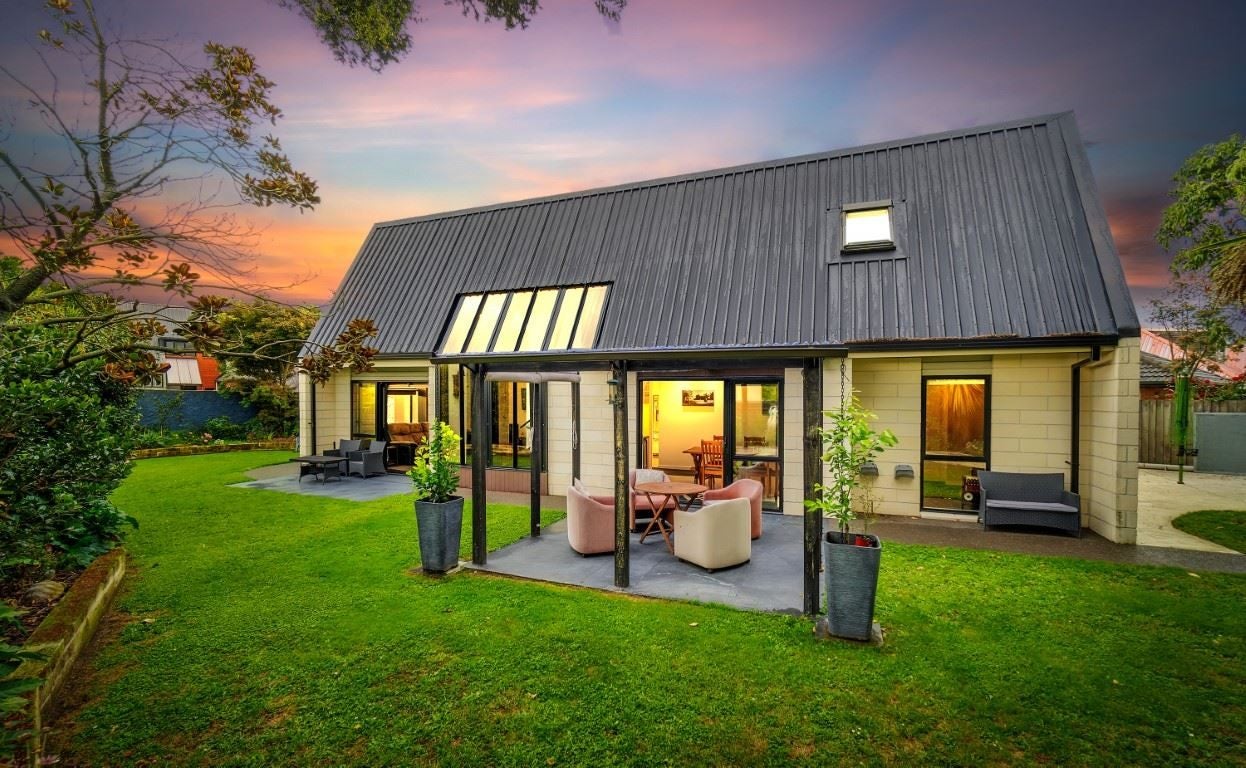 5 Waddell Lane, Avondale, Christchurch - Carousel 1