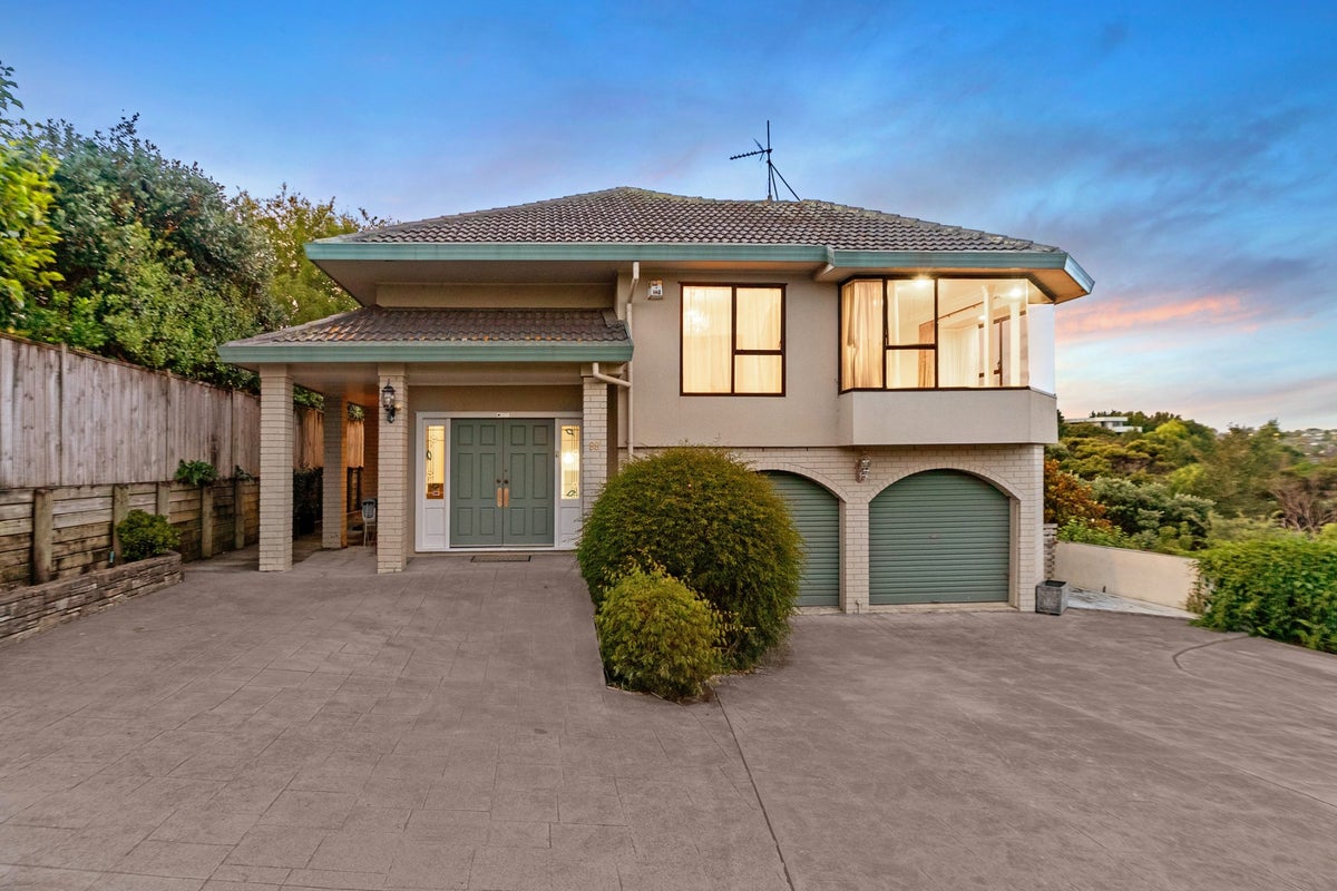 88 Onetaunga Road, Chatswood, Auckland - Carousel 1