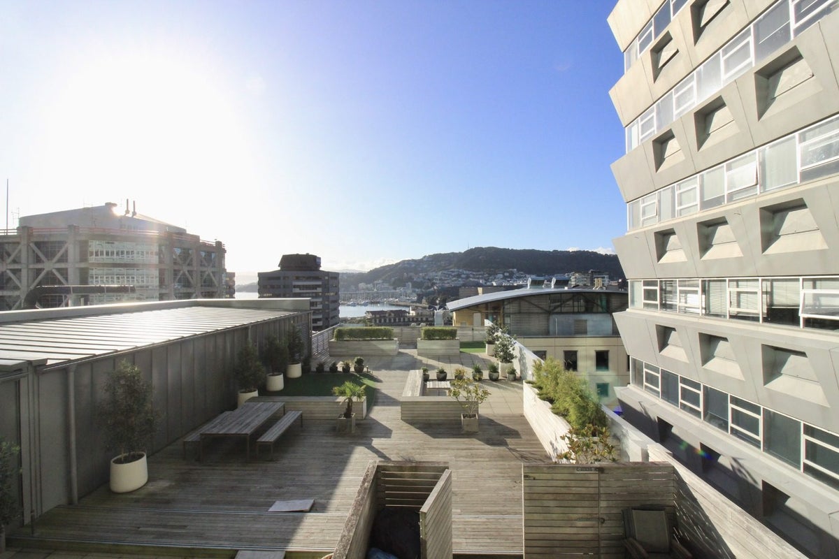 9E/9 Chews LANE, Wellington Central, Wellington - Carousel 2