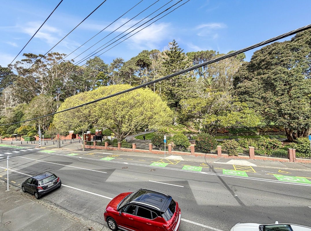 7/26 Glenmore Street, Northland, Wellington - Carousel 2