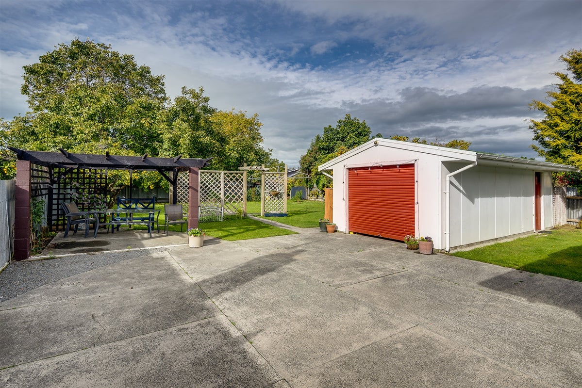 48 Oldham Avenue, Onekawa, Napier - Carousel 2