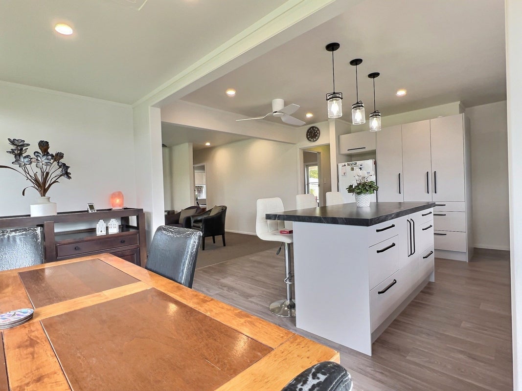 117 Conway Street, Mayfair, Hastings - Carousel 11