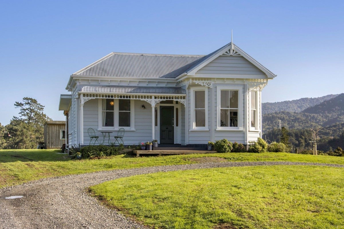 10 Athol Road, Waikino, Waihi - Carousel 2