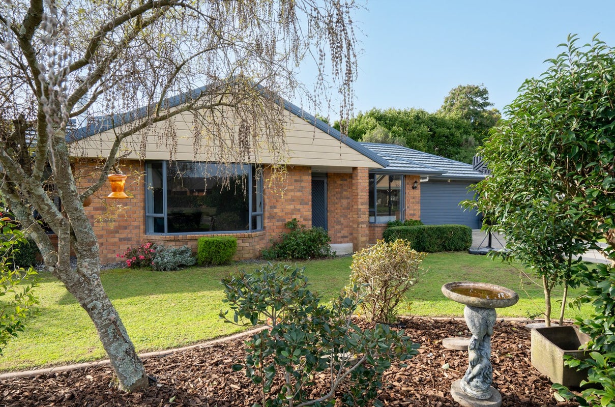 4 Knox Place, Leamington, Cambridge - Carousel 2