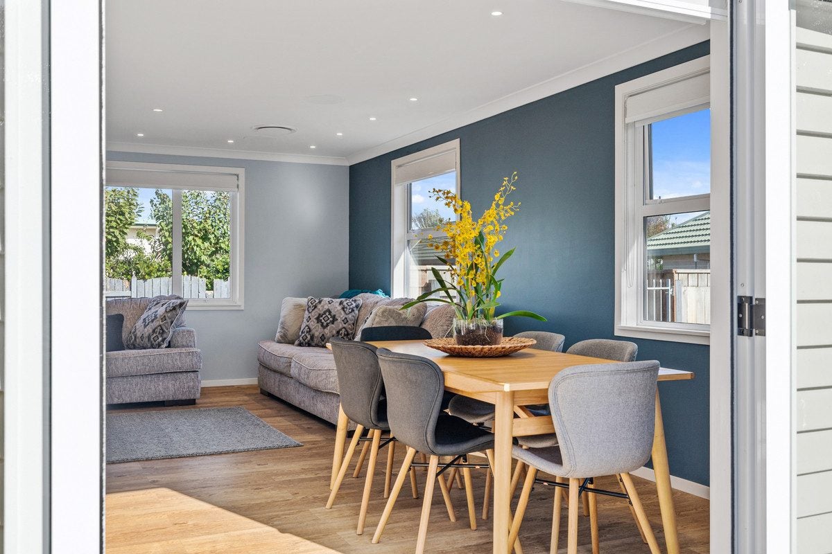 7 Sovereign Court, West End, Palmerston North - Carousel 2