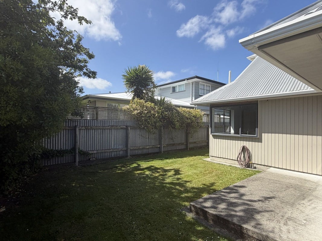 24A Hereford Street, Roslyn, Dunedin - Carousel 2