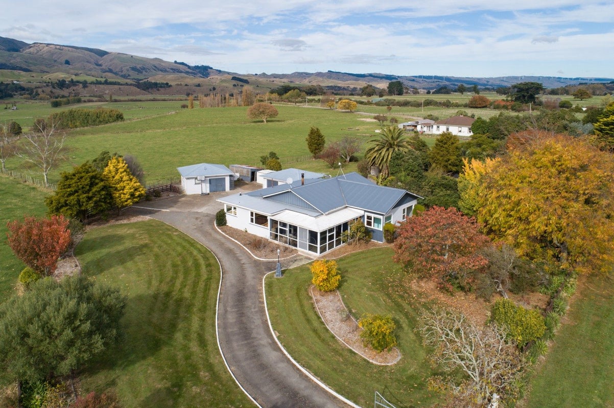 698 Pohangina Road, Ashhurst, Ashhurst - Carousel 1