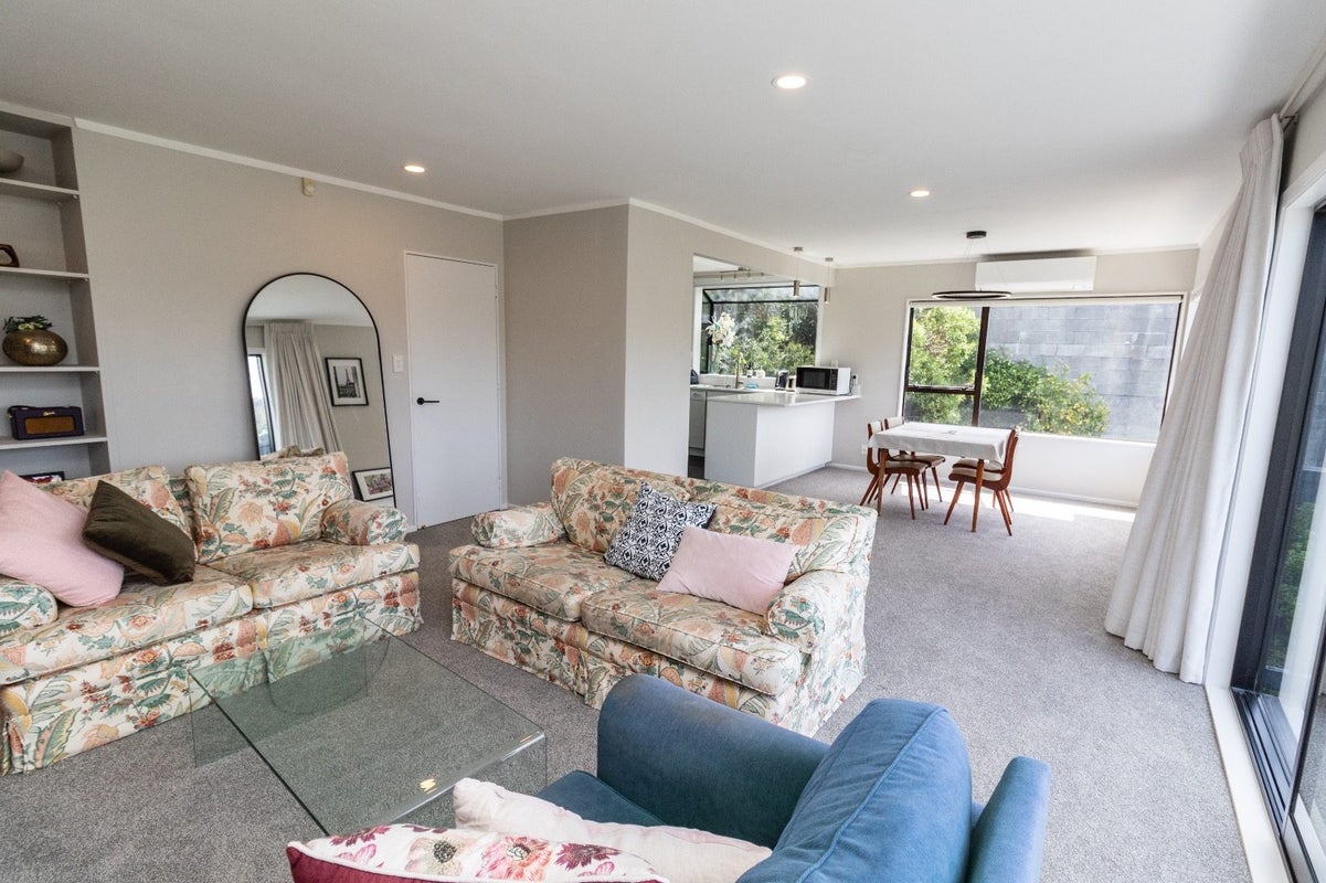 26A Mysore Street, Khandallah, Wellington - Carousel 2