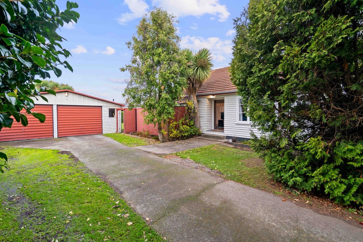 144 Gilberthorpes Road, Hei Hei, Christchurch - Carousel 1