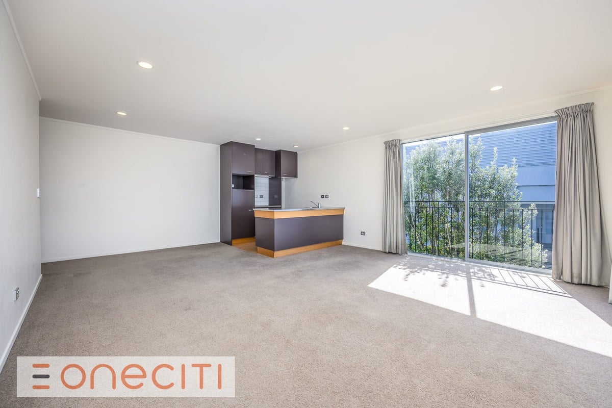 9/3 Wagener Place, Mount Albert, Auckland - Carousel 2