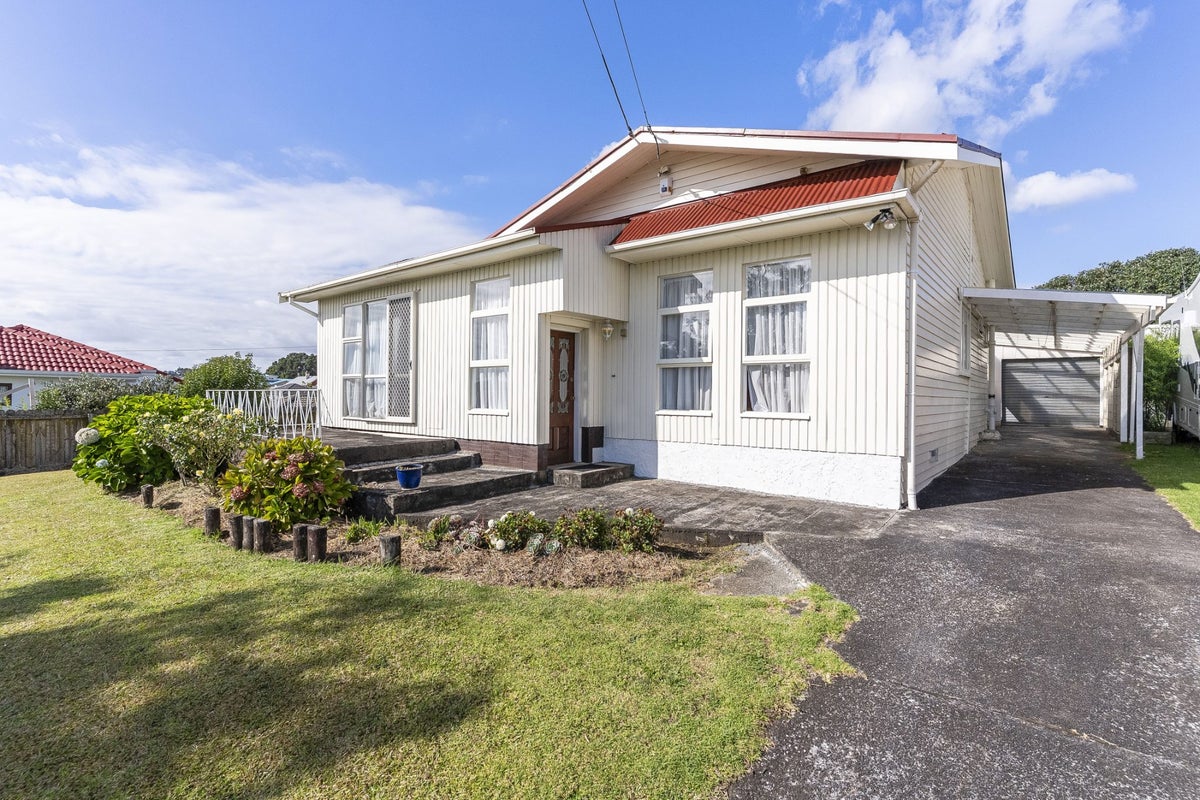 30 Louvain Avenue, Mount Roskill, Auckland - Carousel 2