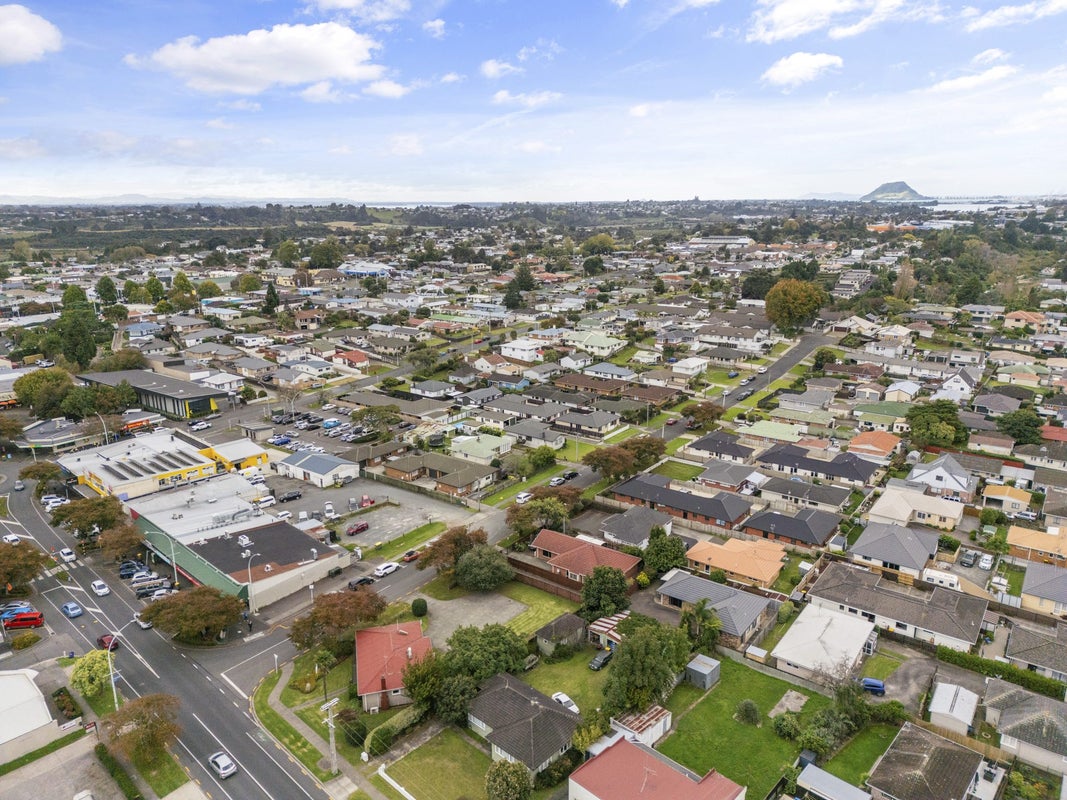 109 Chadwick Road, Greerton, Tauranga - Carousel 24