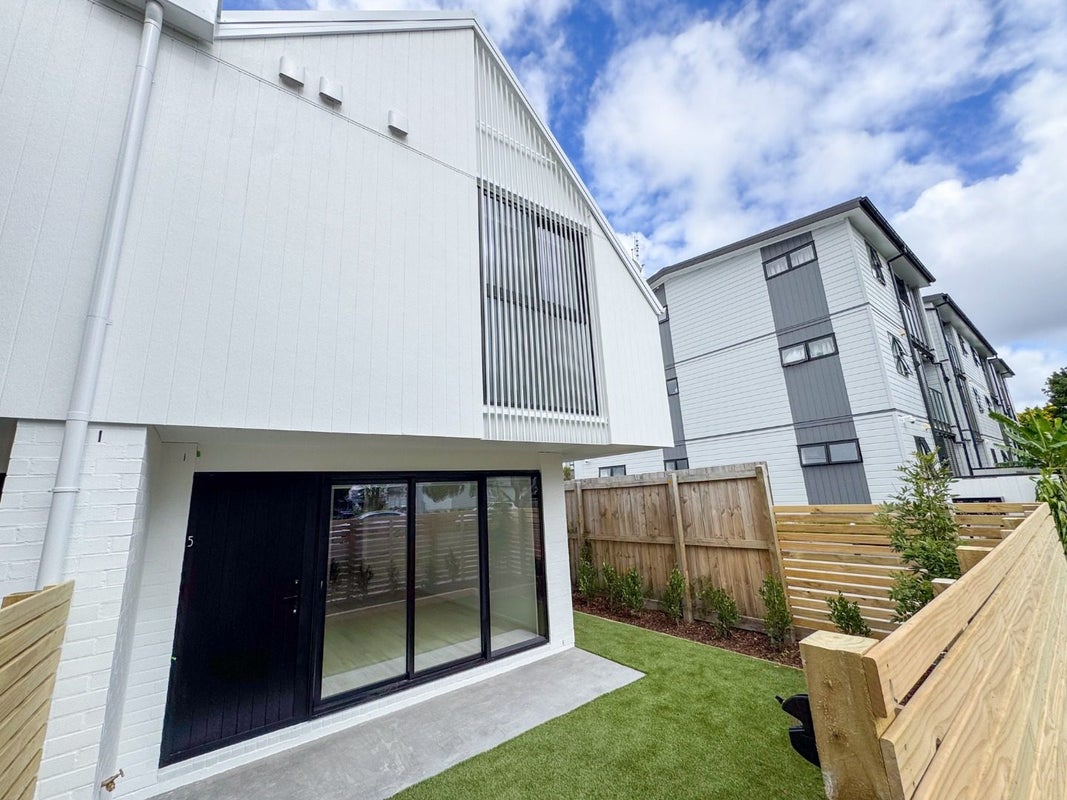 5/52 Taramea Street, Avondale, Auckland - Carousel 2