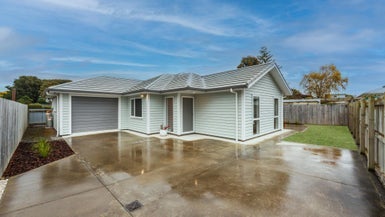 16A Newbury Street, Awapuni, Palmerston North - Carousel 1