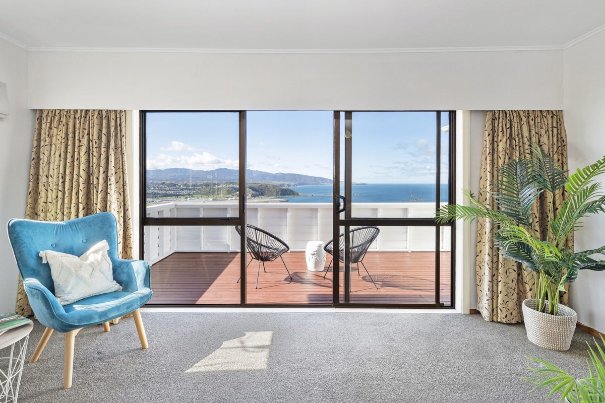 1 Auckland Terrace, Melrose, Wellington - Carousel 2