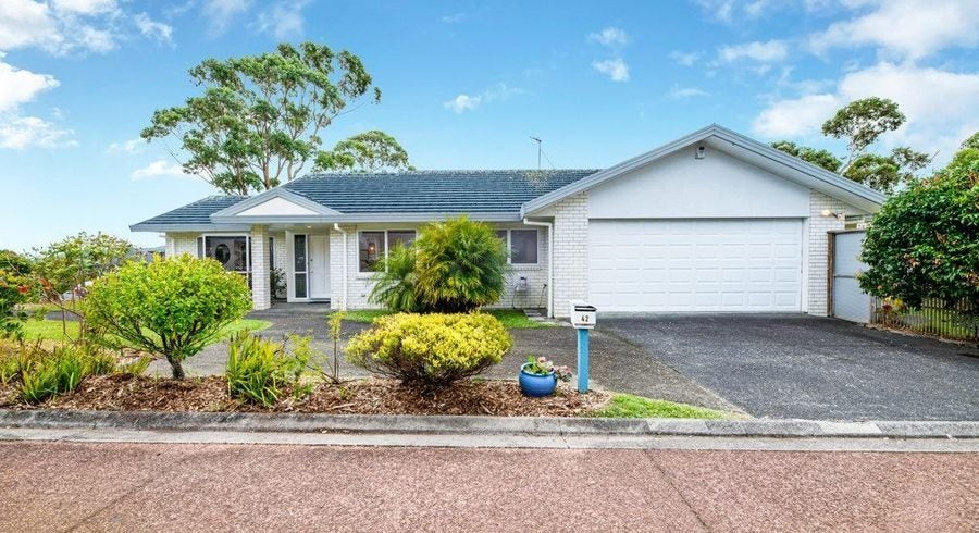 42 Sunhill Road, Sunnyvale, Auckland - Carousel 1