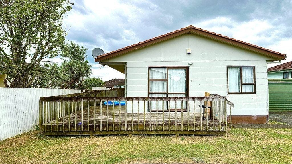 1/24 Burundi Avenue, Clendon Park, Auckland - Carousel 1