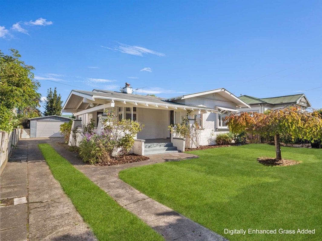 52 Young Street, Whanganui East, Whanganui - Carousel 1