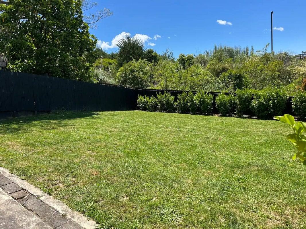 2/30 Felton Mathew Avenue, St Johns, Auckland - Carousel 2