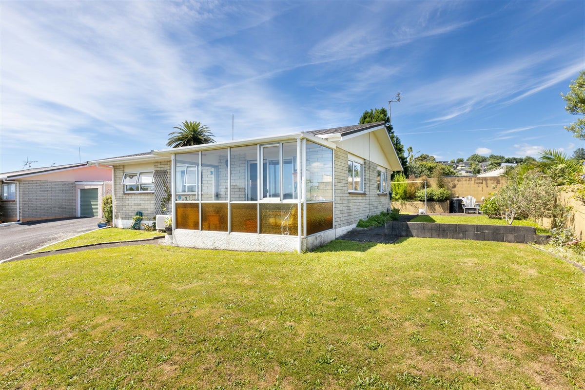 27A Norwich Avenue, Spotswood, New Plymouth - Carousel 1
