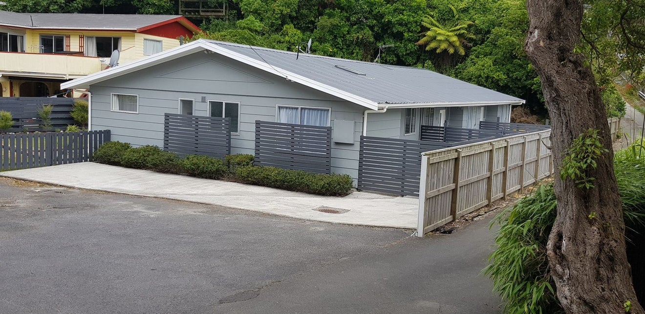 1/80 Airlie Road, Plimmerton, Porirua - Carousel 2