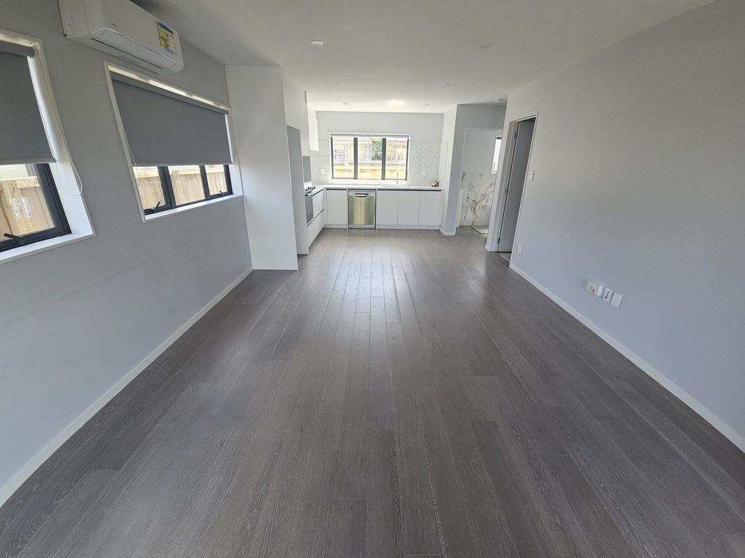 2B Kelvin Road, Papakura, Papakura - Carousel 2