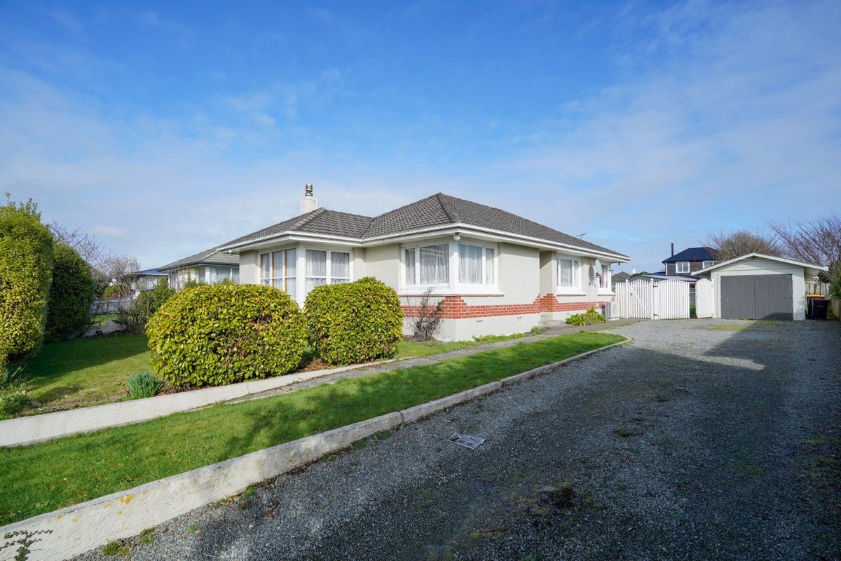 16 Adamson Crescent, Glengarry, Invercargill - Carousel 2