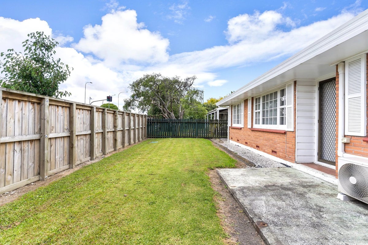 1/27 Great South Road, Takanini, Auckland - Carousel 2