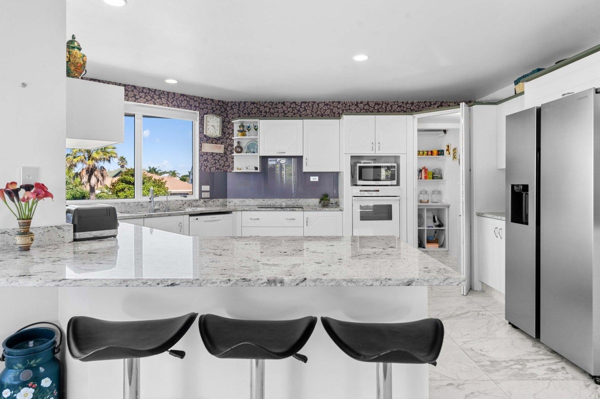 2 Seychelles Drive, Papamoa Beach, Papamoa - Carousel 2