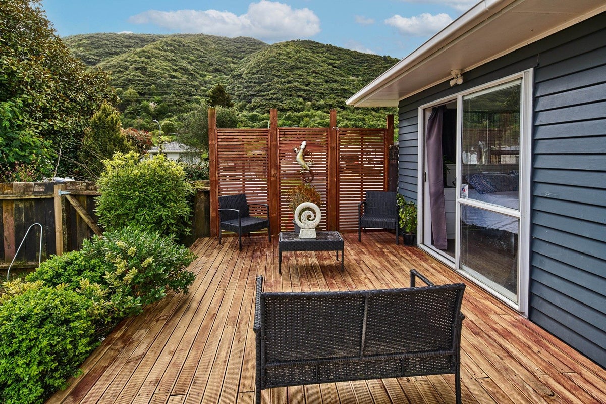 14 Indiana Grove, Totara Park, Upper Hutt - Carousel 2