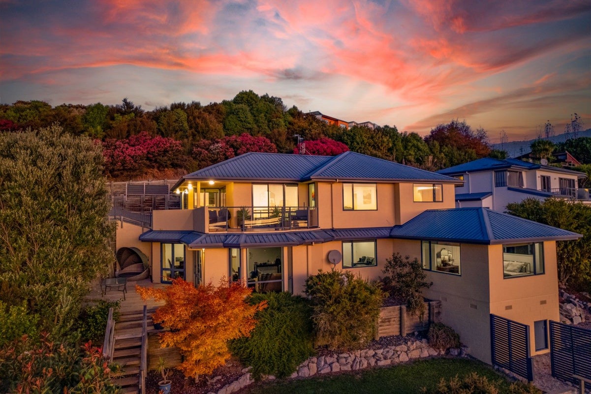 70 Newman Drive, Enner Glynn, Nelson - Carousel 1