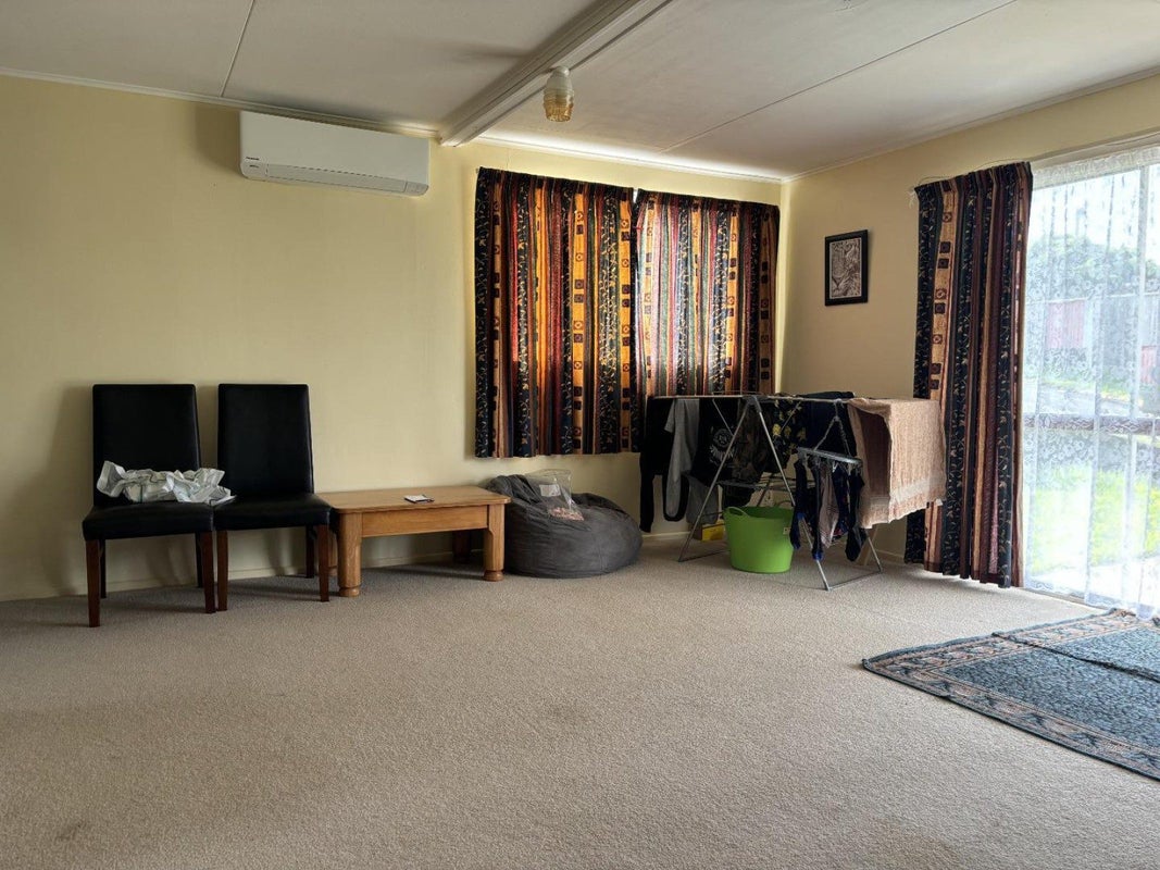 26A Simons Street, Moturoa, New Plymouth - Carousel 2