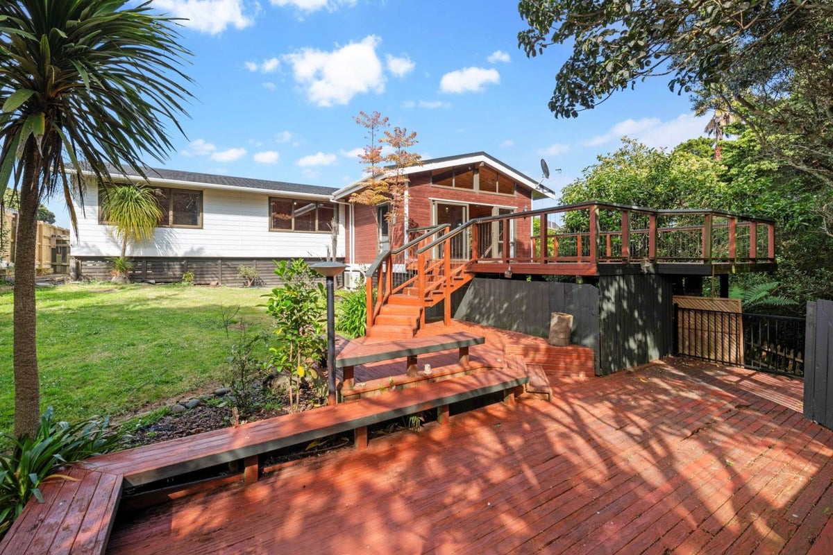 22 Hurstbourn Priors, Goodwood Heights, Auckland - Carousel 1