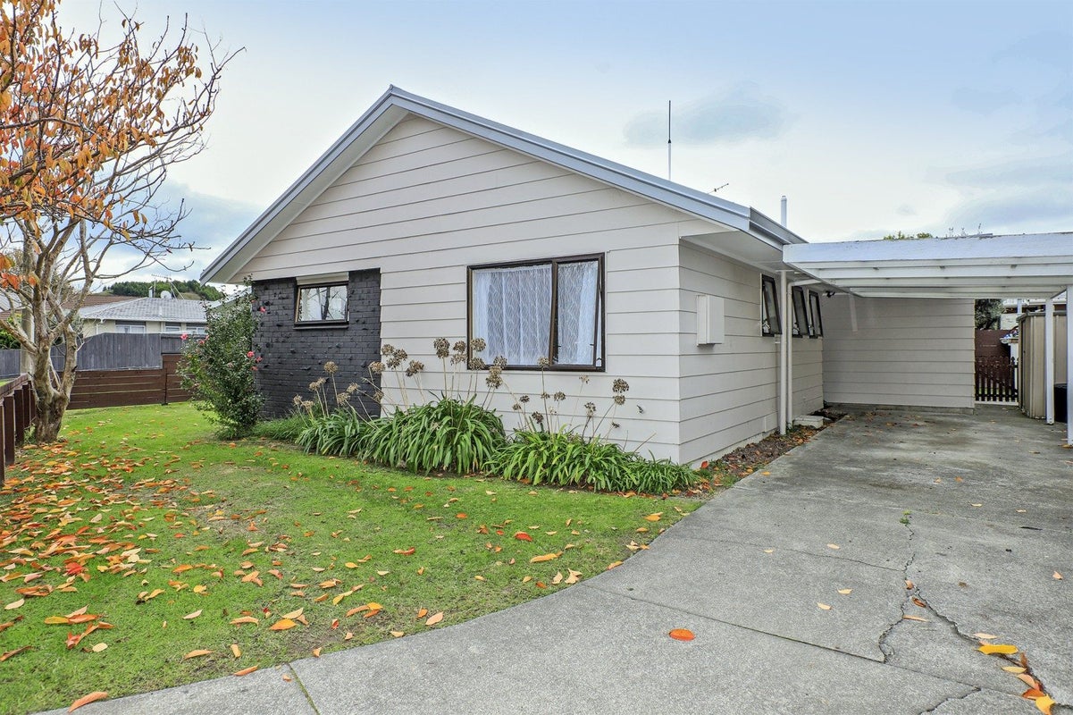 44 Whiting Crescent, Greenmeadows, Napier - Carousel 13