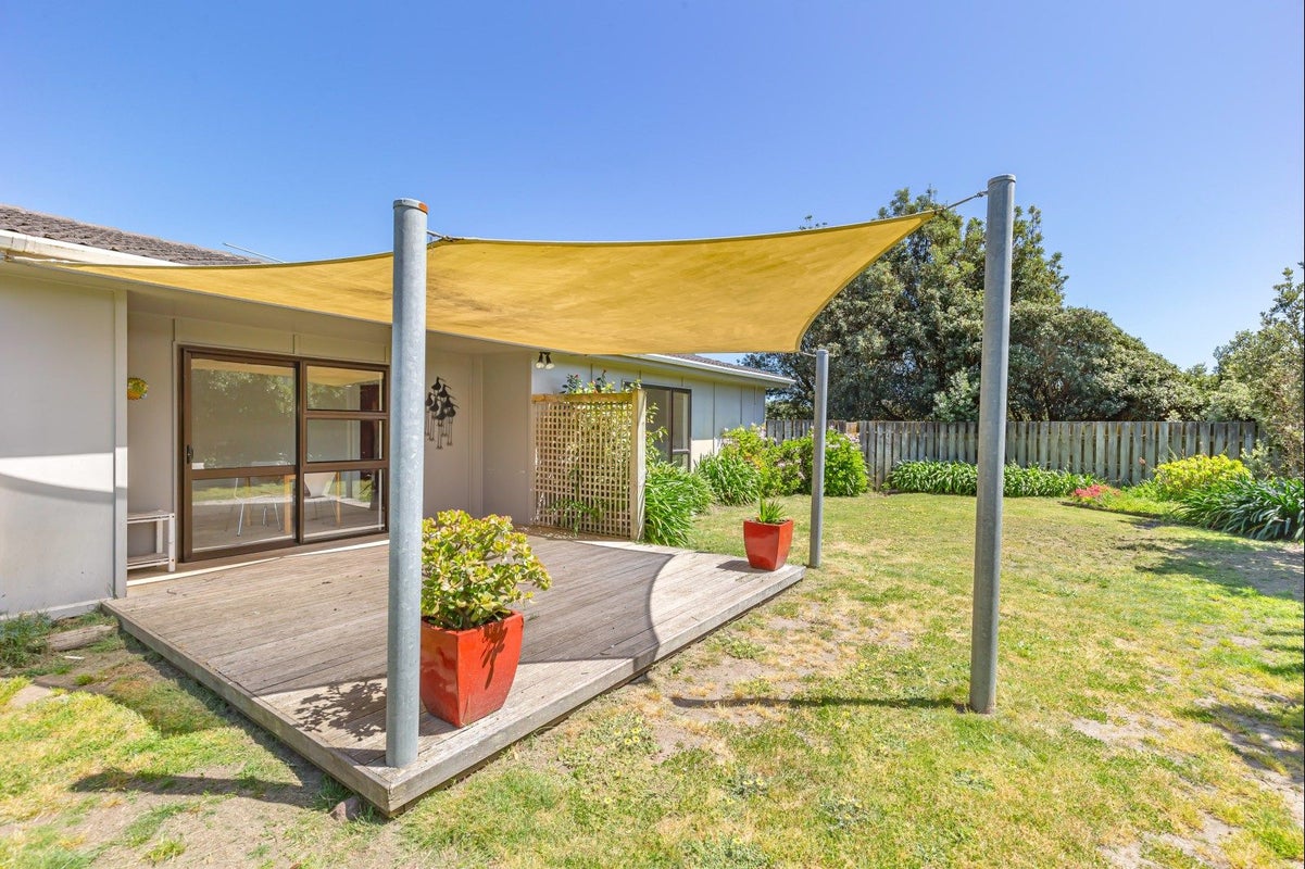 20 Rua Avenue, Waitarere Beach, Levin - Carousel 2