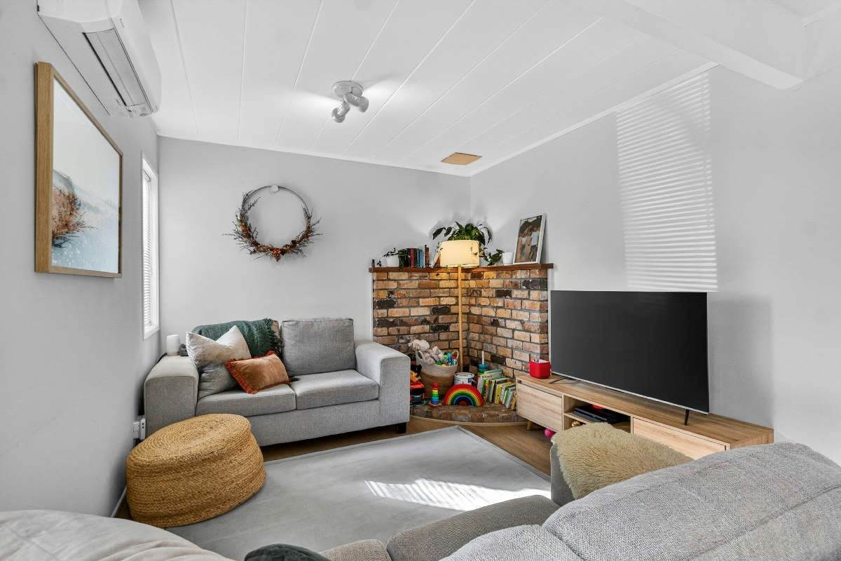 2/143 Balmain Road, Birkenhead, Auckland - Carousel 2