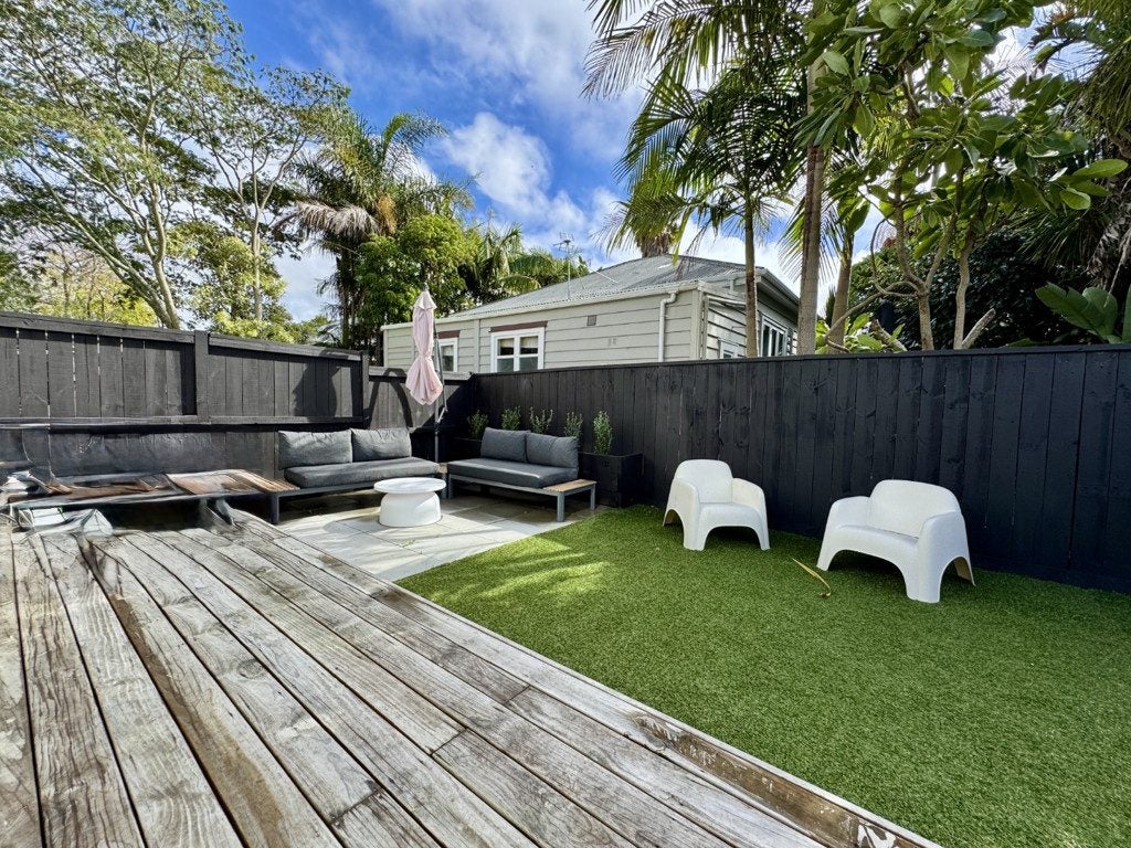 12 Pecan Place, Avondale, Auckland - Carousel 2