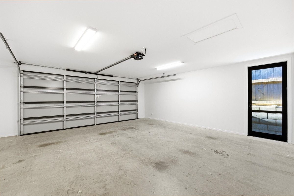 11 Till Street, Jacks Point, Queenstown - Carousel 23