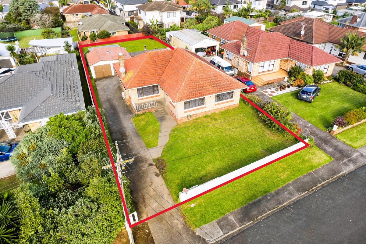25 Sunnyside Crescent, Papatoetoe, Auckland - Carousel 1