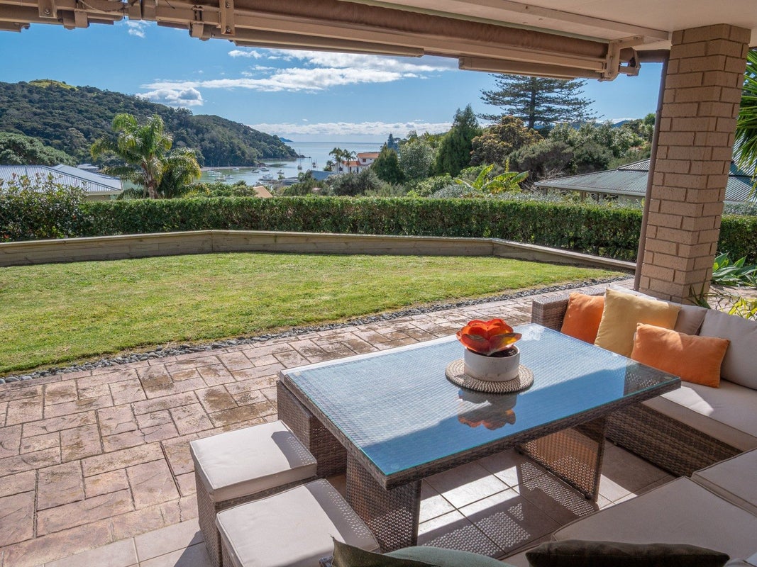 6 Ranginui Street, Mangonui, Mangonui - Carousel 1