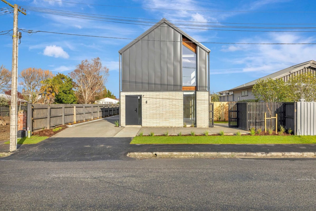 2/11 Spring Grove Street, Spreydon, Christchurch - Carousel 8