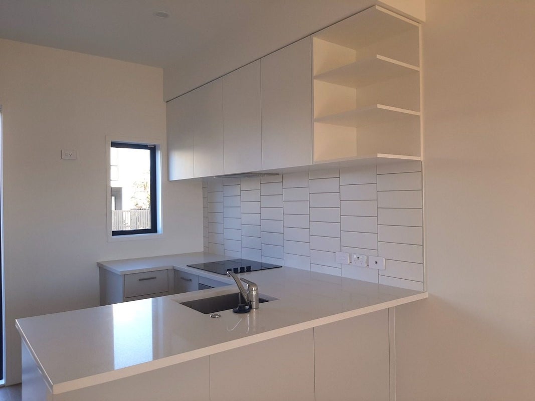 29/47A Huntington Drive, Huntington Park, Auckland - Carousel 1