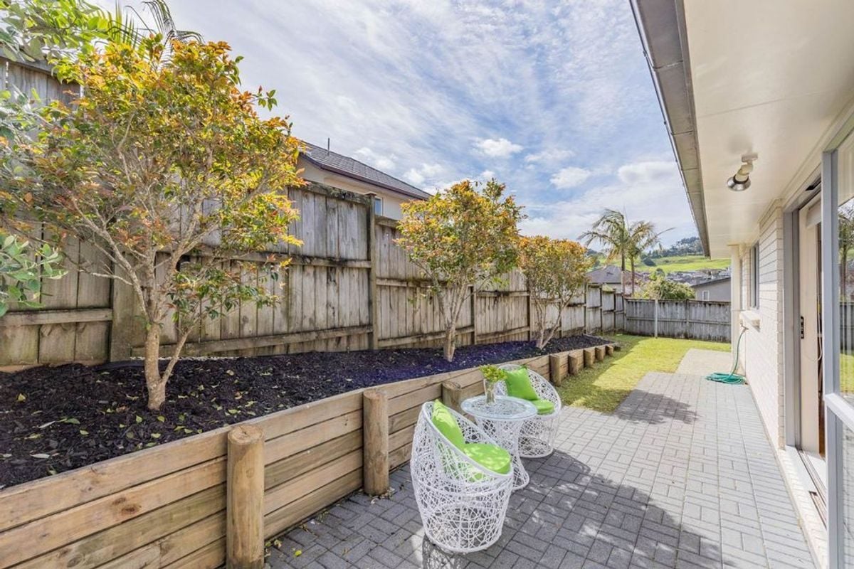 42 Seresin Crescent, Flat Bush, Auckland - Carousel 12