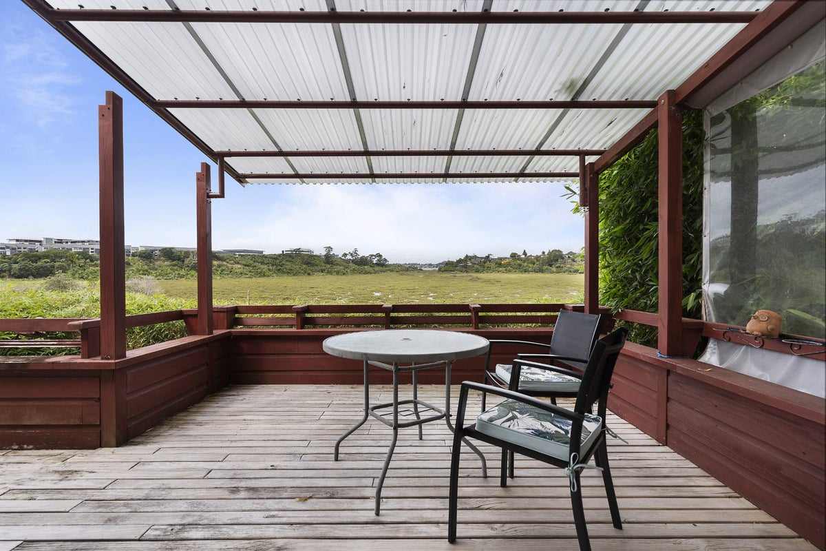 33 St Peters Street, Northcote, Auckland - Carousel 1