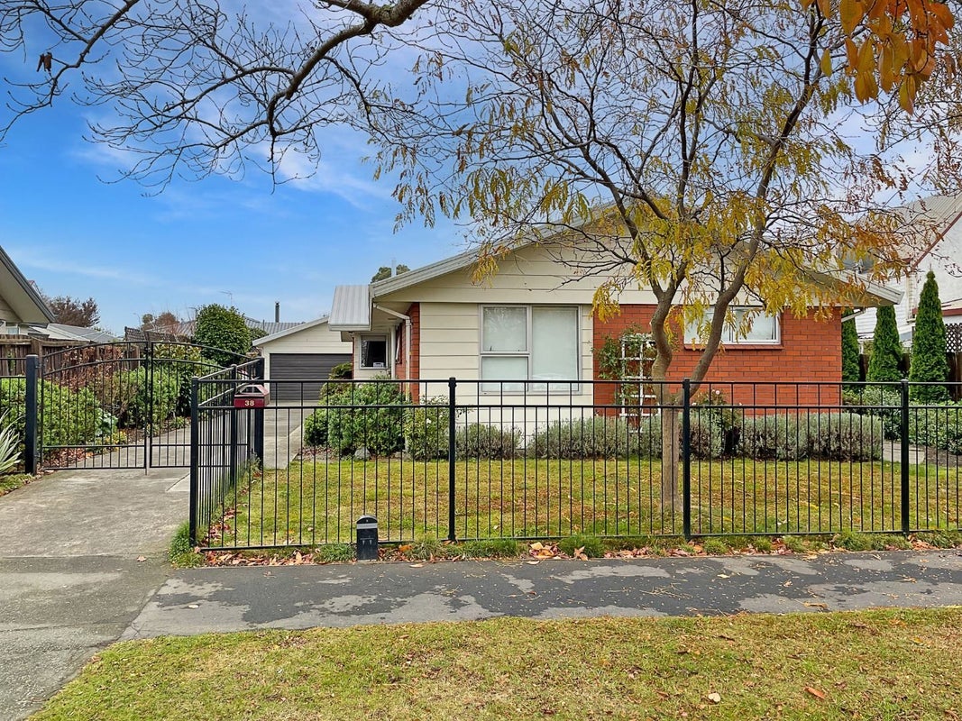 38 Sayers Crescent, Ilam, Christchurch - Carousel 1