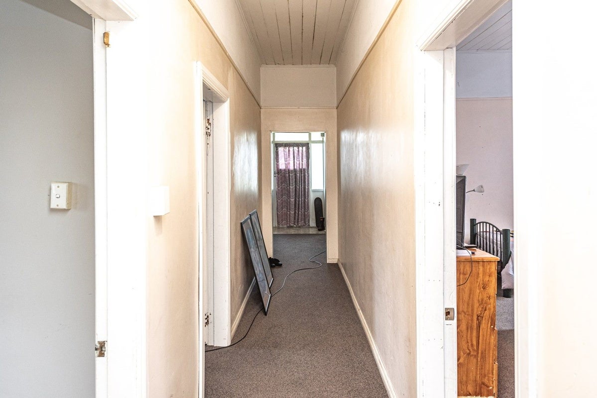 14 Talbot Street, Whanganui East, Whanganui - Carousel 2
