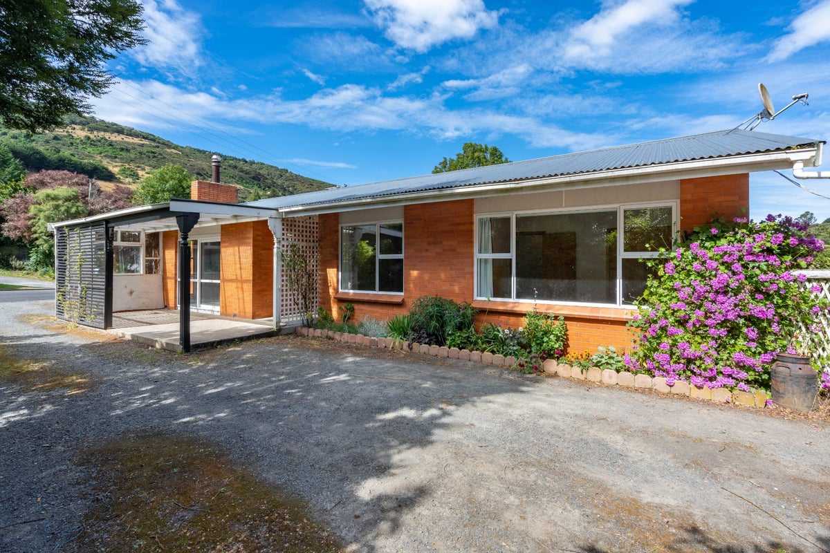 155 Norwood Street, Normanby, Dunedin - Carousel 2