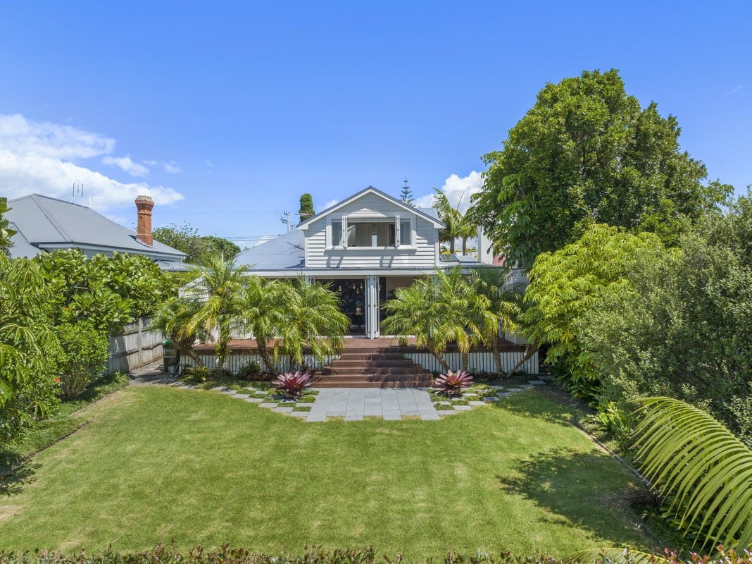 20 Summer Street, Stanley Point, Auckland - Carousel 2