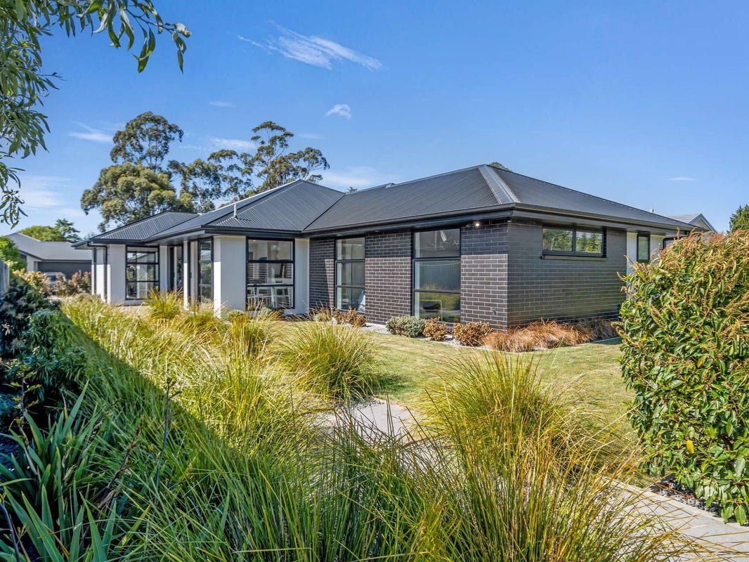 14 John Raven Lane, Ravenswood, Waimakariri, Canterbury - Carousel 1