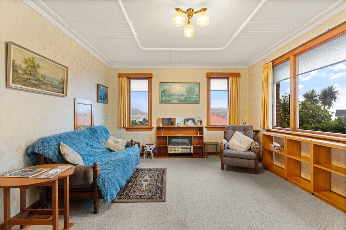 122 Easther Crescent, Kew, Dunedin - Carousel 2